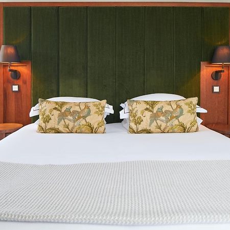 Cheval The Edinburgh Grand Aparthotel Exterior foto A bed with a mattress