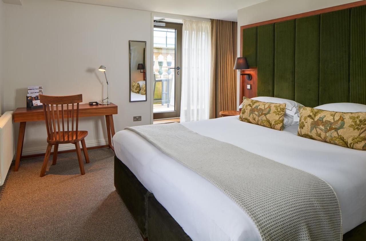 Cheval The Edinburgh Grand Aparthotel Exterior foto A room at the hotel